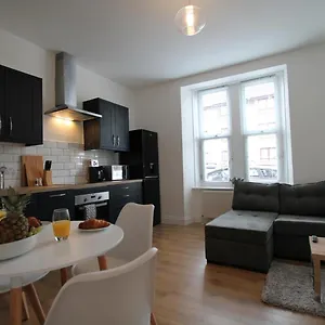 Superb One Bedroom In Apartment